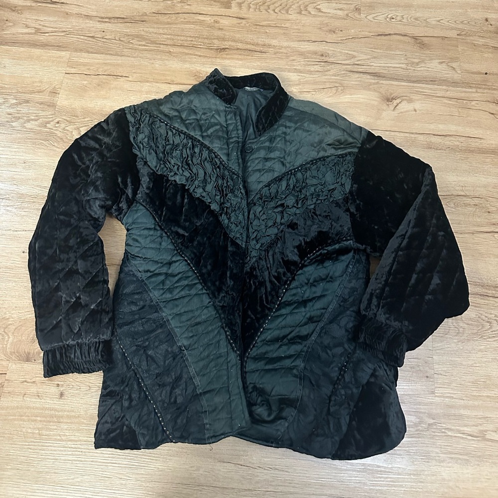 Fleur de Paris New Orleans Black Velvet Quilted Textured vintage Jacket Women